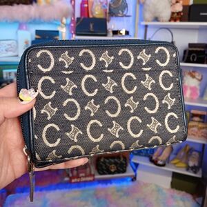 希少✨Celine Studs Bifold Wallet Leather s-l1200.jpg